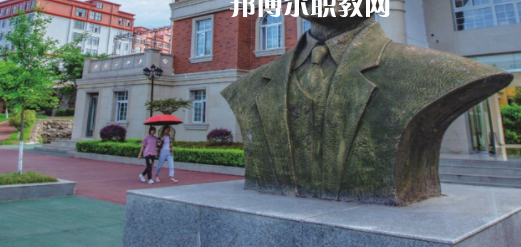 綿陽交通高級技工學(xué)校地址在哪里，哪個地區(qū)，哪個城市?