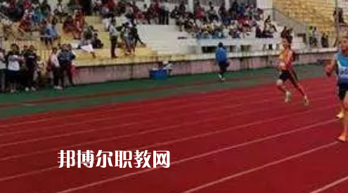 南通市體育運(yùn)動(dòng)學(xué)校地址在哪里，哪個(gè)地區(qū)，哪個(gè)城市?