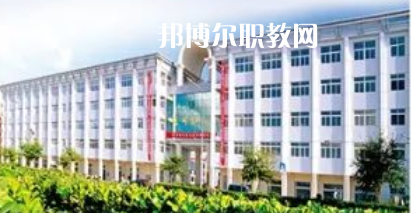 南通市通州區(qū)建筑職工中等專業(yè)學(xué)校地址在哪里，哪個地區(qū)，哪個城市?