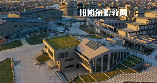 臺州第一技師學(xué)院地址在哪里，哪個地區(qū)，哪個城市?