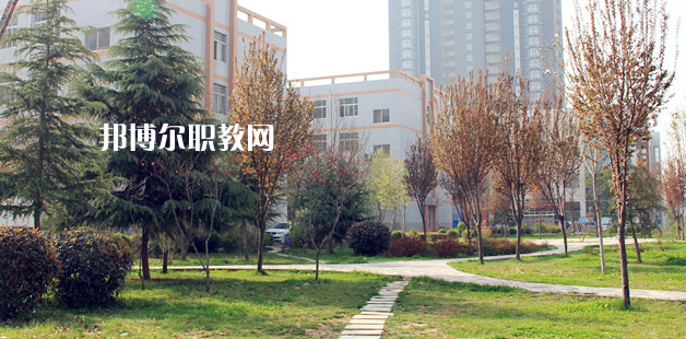 渭南技師學(xué)院地址在哪里，哪個地區(qū)，哪個城市?