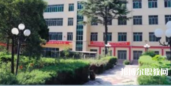 寶雞秦華職業(yè)技術(shù)學(xué)校地址，乘車路線