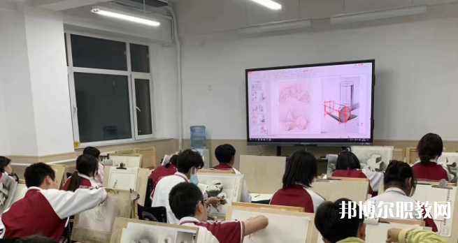 石家莊市張麗美術(shù)中等專業(yè)學(xué)校地址，乘車路線