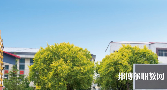 昌黎衛(wèi)生職業(yè)中等專業(yè)學(xué)校地址，乘車路線