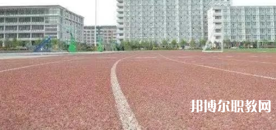 邢臺(tái)技師學(xué)院地址，乘車路線