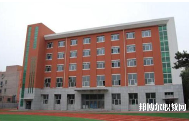 張家口華航中等專業(yè)學校地址，乘車路線