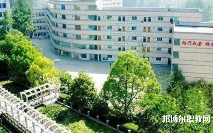 貴陽市烏當(dāng)區(qū)中等職業(yè)學(xué)校怎么樣、好不好