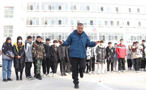 臨潁縣職業(yè)教育中心地址，乘車路線