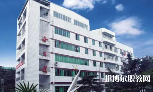 成都實(shí)驗(yàn)商貿(mào)管理學(xué)校2024年報(bào)名條件、招生要求、招生對(duì)象