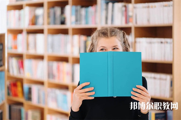 廣東哪里的技工學校能讀服裝制作與應(yīng)用專業(yè)