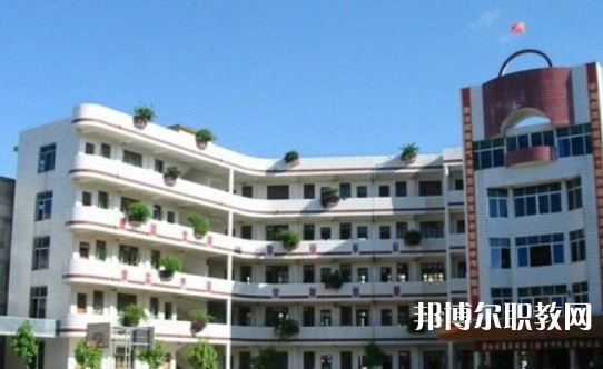 2024玉林市龍池職業(yè)技術(shù)學(xué)校招生計劃 招生人數(shù)是多少(附要求、條件、對象)