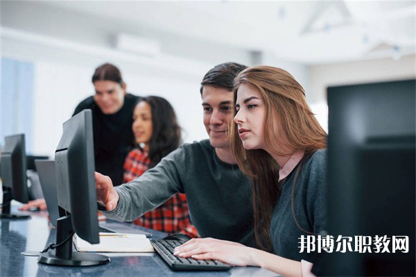 四川哪里的技工學(xué)校能讀室內(nèi)設(shè)計(jì)專(zhuān)業(yè)
