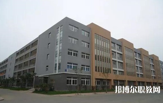 2024鞍山市藝術(shù)學(xué)校招生計(jì)劃 招生人數(shù)是多少(附要求、條件、對(duì)象)