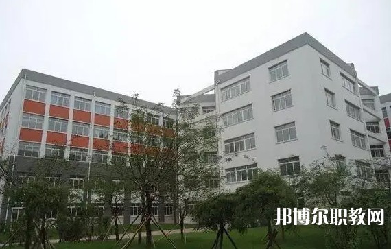 鞍山市藝術(shù)學(xué)校怎么樣、好不好