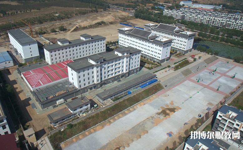2024北鎮(zhèn)市中等職業(yè)技術專業(yè)學校多少錢 北鎮(zhèn)市中等職業(yè)技術專業(yè)學校各專業(yè)學費收費標準