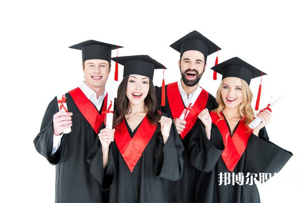貴州哪里的中專學校能讀計算機廣告設(shè)計與制作專業(yè)